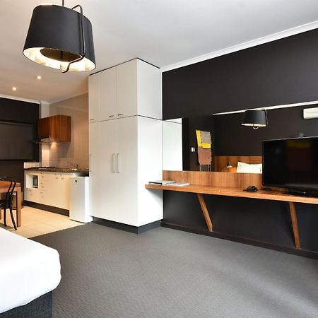Riverview On Mount Street Perth Room photo