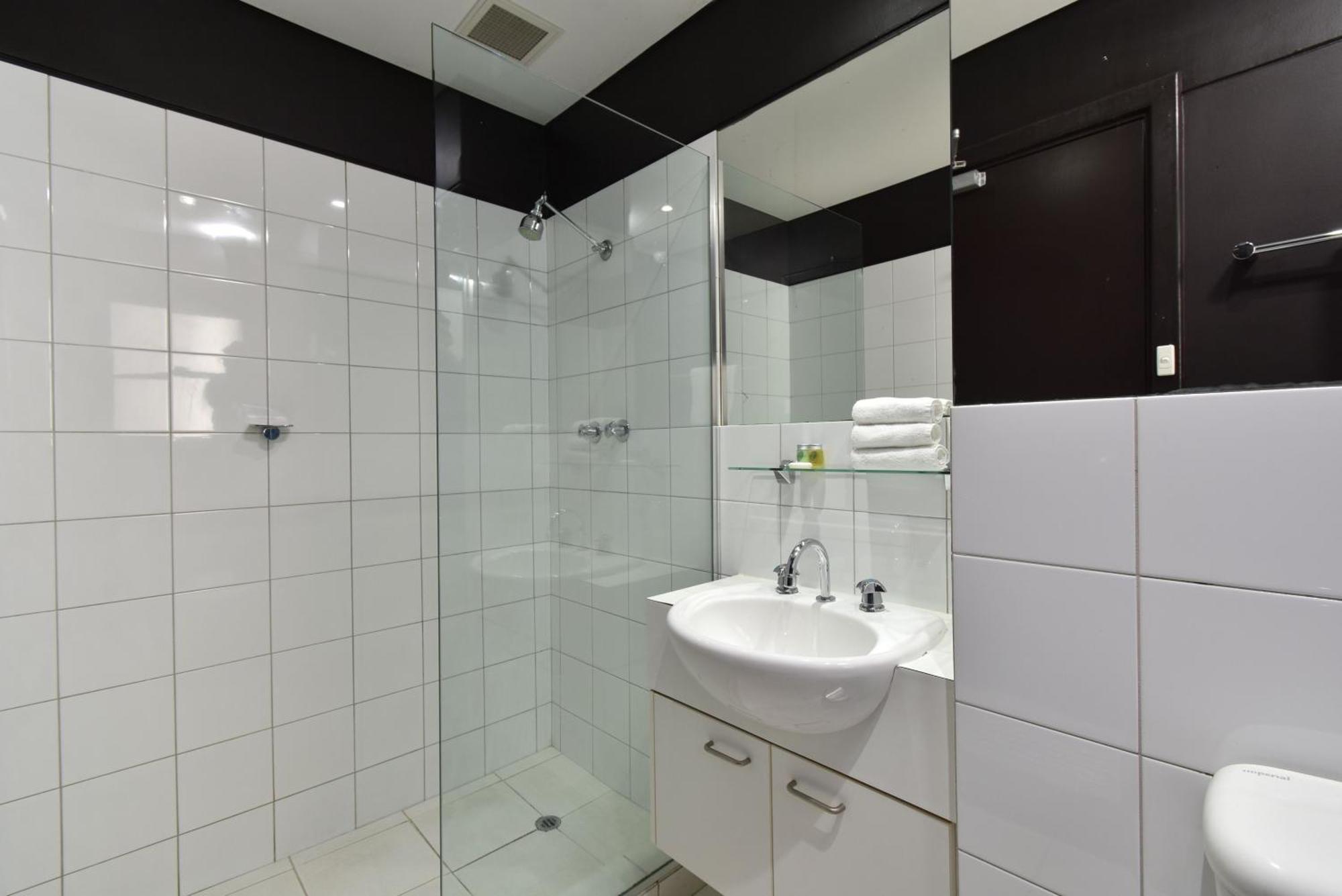 Riverview On Mount Street Perth Room photo